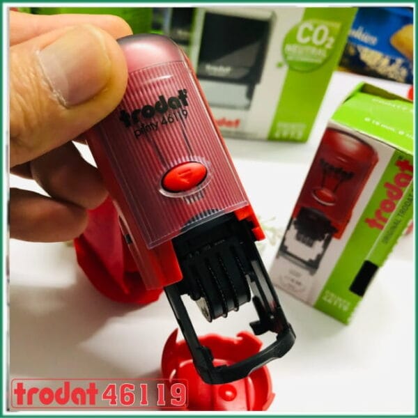 Dấu tròn có ngày tháng