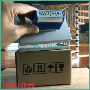 dấu đóng lên thùng carton